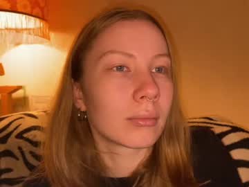 Misszlataa Chaturbate stream image from April 10, 2025
