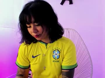 Thayla_Brincee Chaturbate stream image from April 10, 2025