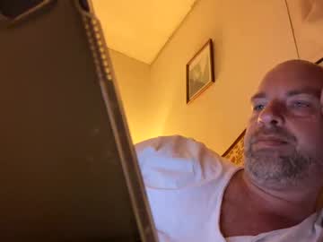 Adrienfromparis Chaturbate stream image from April 10, 2025