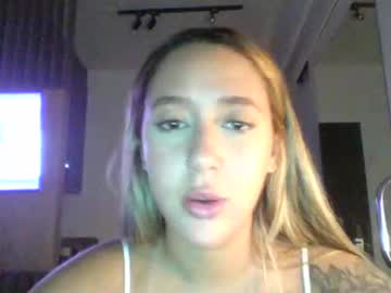 Babizinhaor Chaturbate stream image from April 10, 2025