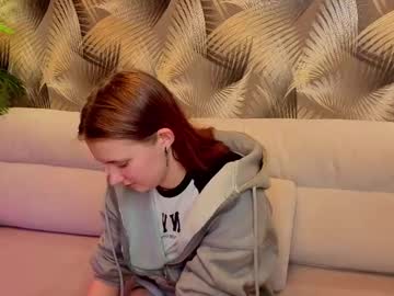 Lynetbun Chaturbate stream image from April 10, 2025