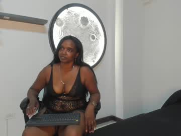 Kaidaluz Chaturbate stream image from April 10, 2025