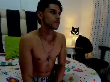 Naifummy_Corall Chaturbate stream image from April 10, 2025