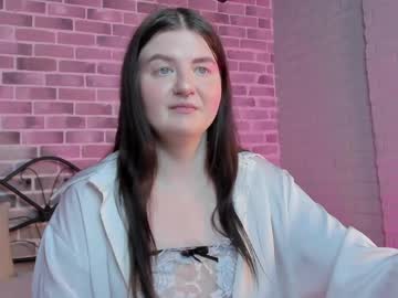 Emma7smith Chaturbate stream image from April 11, 2025
