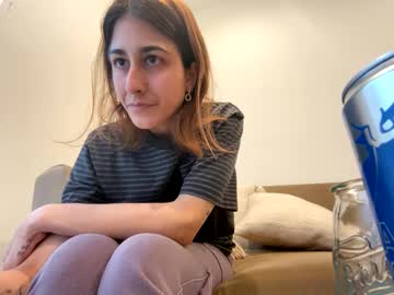 Raiyvyn Chaturbate stream image from April 11, 2025