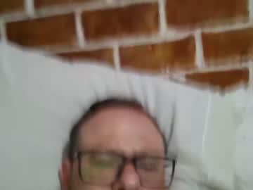 Hermanosilveira Chaturbate stream image from April 11, 2025
