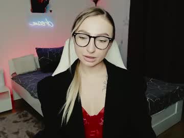 Adriana_Campbell Chaturbate stream image from April 11, 2025