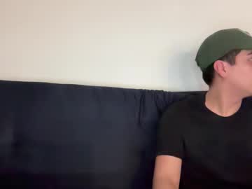 Machomexicano359538 Chaturbate stream image from April 11, 2025