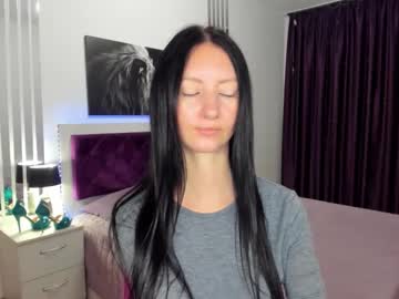 Nikalewis Chaturbate stream image from April 11, 2025