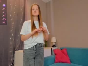 Lynnafairfield Chaturbate stream image from April 11, 2025