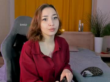 Yakiminka Chaturbate stream image from April 11, 2025