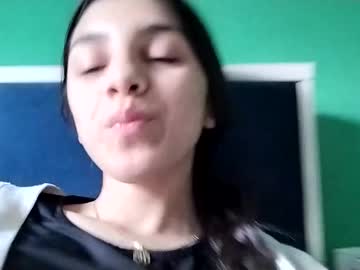 Ahotkitty18 Chaturbate stream image from April 11, 2025