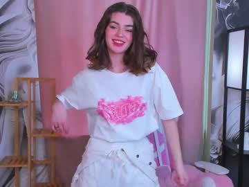 Ember_Glow Chaturbate stream image from April 11, 2025
