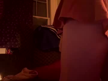 Yagirlpeachezzz Chaturbate stream image from April 11, 2025