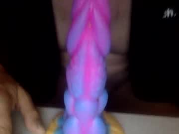 Lovealadyboy Chaturbate stream image from April 11, 2025