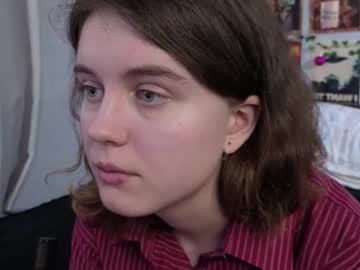 Meganblewett Chaturbate stream image from April 11, 2025