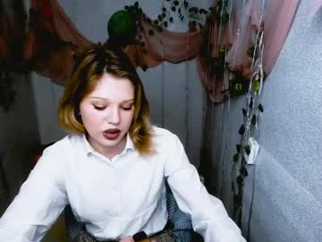 Naughty_Mia_S Chaturbate stream image from April 11, 2025