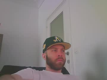 Skinnyrocket Chaturbate stream image from April 11, 2025