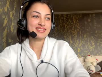 Mildredgumbs Chaturbate stream image from April 11, 2025