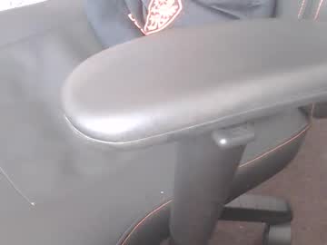 Sahnespender69187 Chaturbate stream image from April 11, 2025