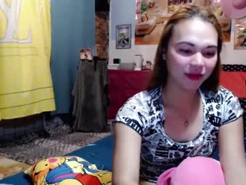 Queenlust381213 Chaturbate stream image from April 11, 2025