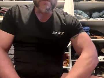 Swollen1dawgydog Chaturbate stream image from April 11, 2025