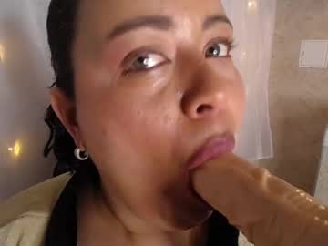 Viictoria_Cooper_ Chaturbate stream image from April 11, 2025