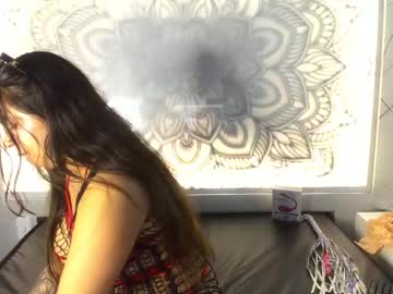 Mi_Lu_ Chaturbate stream image from April 11, 2025