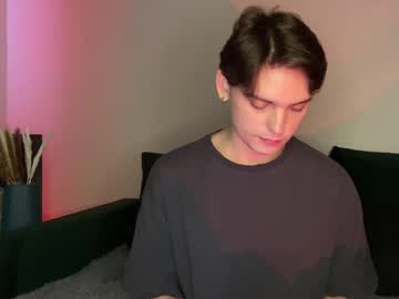 Zacharyellington Chaturbate stream image from April 11, 2025
