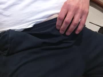 Softwareman Chaturbate stream image from April 11, 2025