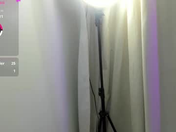 Tatiana__Hills Chaturbate stream image from April 11, 2025