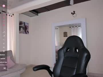 Emmaa_Joones Chaturbate stream image from April 11, 2025