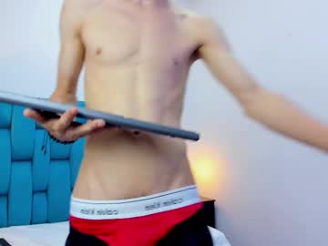 Steven__Taylor Chaturbate stream image from April 11, 2025