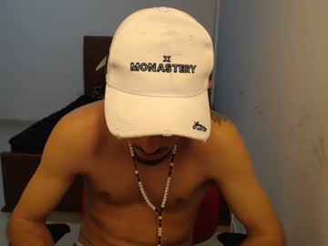 Popey3_Hot Chaturbate stream image from April 11, 2025