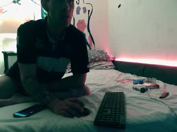 Coolfoolpair Chaturbate stream image from April 12, 2025