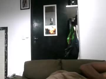 Wellingtonmuniz Chaturbate stream image from April 12, 2025