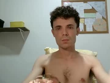 Keferj Chaturbate stream image from April 12, 2025
