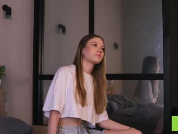 Dieraevatt Chaturbate stream image from April 12, 2025