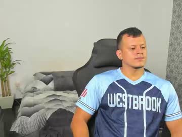 Alex_Tower Chaturbate stream image from April 12, 2025
