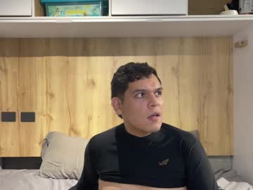 Joaphilsxxx Chaturbate stream image from April 12, 2025
