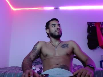 Loganwolf10 Chaturbate stream image from April 12, 2025