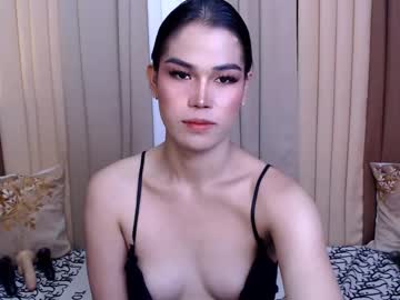Jkcums Chaturbate stream image from April 12, 2025