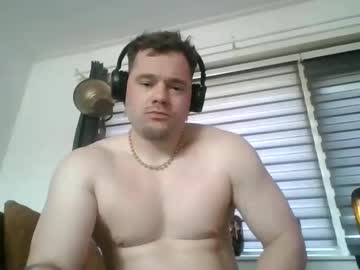 Rvw92 Chaturbate stream image from April 12, 2025