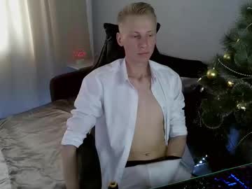 Angelbright02 Chaturbate stream image from April 12, 2025