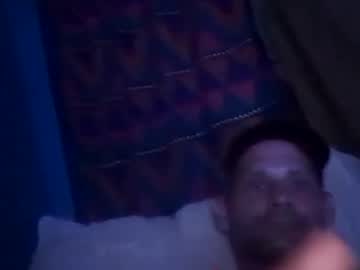 Fambam904 Chaturbate stream image from April 12, 2025