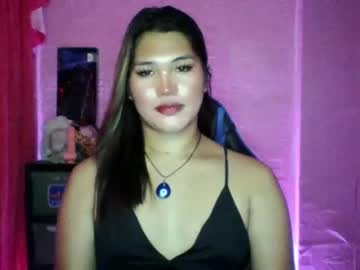 Urlovelynicole69 Chaturbate stream image from April 12, 2025