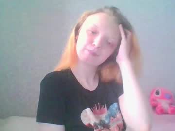 Vi_Kitty Chaturbate stream image from April 12, 2025