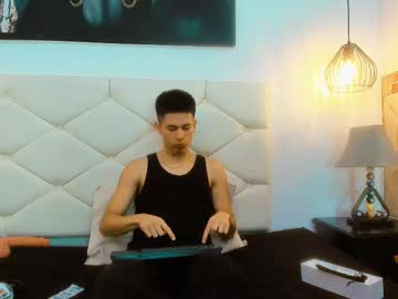Jake_Beach Chaturbate stream image from April 12, 2025