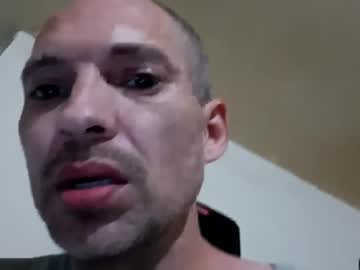 Will913088 Chaturbate stream image from April 12, 2025
