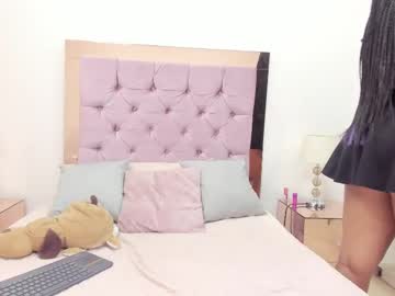 Issa_Baxter Chaturbate stream image from April 12, 2025
